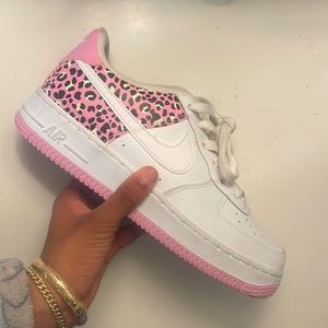 Pink cheeta print Nikes 5.5y 7W!!⚡️